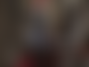 Fetichista del pvc. Vestida de pies a cabeza con vinilo negro brillante. Este es para los amantes del pvc.