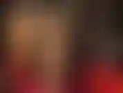 Fetichista del nailon: medias de encaje debajo de las pantimedias y dos capas extra brillantes. Piernas y trasero perfectos y brillantes.