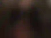 Huele mis pies de nailon. Sé cuánto anhelas las plantas de los pies, cálidas y húmedas, presionadas firmemente contra tu rostro, inhalando su aroma embriagador.