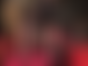 Parte 1/3... Mi strap-on te espera: disfruta de la sensual dominación con strap-on con una gran polla blanca que se introduce en tu pequeño y apretado coño mientras estás sentada sobre él, agarrándote de mis muslos de pantimedias.