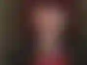 Te hago una paja con guantes rojos de cuero, dándote el semen directamente en la boca. Abre! Ama te obliga a tragar hasta el último sorbo de esa deliciosa carga.