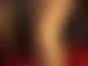 La ama vivian, con peluca negra, un sexy body de vinilo/pvc y medias brillantes. Desde sus increíbles pies hasta sus pies, ya sea en medias de nailon o tacones altos, adoro sus piernas y su perfecto trasero redondo.