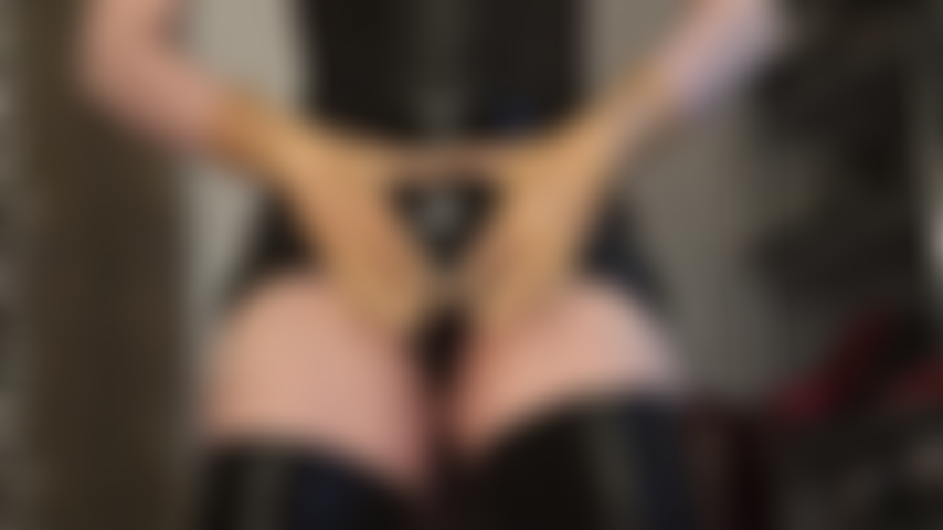 Findom, así que quieres meterte en estas bragas de látex...