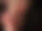 Admira los maravillosos pies descalzos de la señora vivian. Inhala su embriagador aroma.