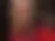 Medias brillantes y ligueros sobre medias color canela, tacones color piel: adoración de piernas y trasero. Sabes que la señora vivian tiene las piernas y el trasero más hermosos. Debes venir a adorar la perfección del nailon.