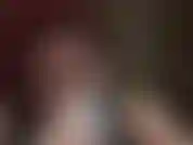 Amante de los guantes, pajas: te encanta la sensación de un par de guantes de satén sedosos sobre toda tu polla y tus bolas para ordeñar todo ese semen.