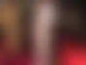 Lencería blanca transparente y medias superiores de encaje.