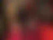 Sentada en tu cara con una pequeña tanga sobre unas pantimedias brillantes. Imagínate en el suelo con mi culo en tu cara, con una tanga sobre unas pantimedias, mientras me estiro hacia atrás y jugueteo con tu polla... Mmmmmhmmm.