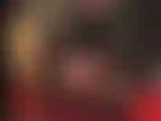 Ven aquí, zorra de pies, tu cara será mi escabel. Voy a frotar esos pies sudorosos y fragantes de medias en tu cara, y verte inhalar la perfección meneando mis dedos por todos lados.