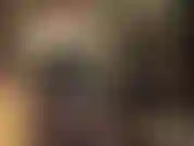 Vestida con un sexy corsé de cuero negro, guantes y medias, mi ama se pone uno de sus strap-ons más pequeños, acariciando y penetrando esta gran polla. ¡Oh, te encantaría ser la que la reciba!