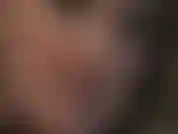 Fetiche con guantes de látex, provocación bucal. Lengua, labios, saliva.