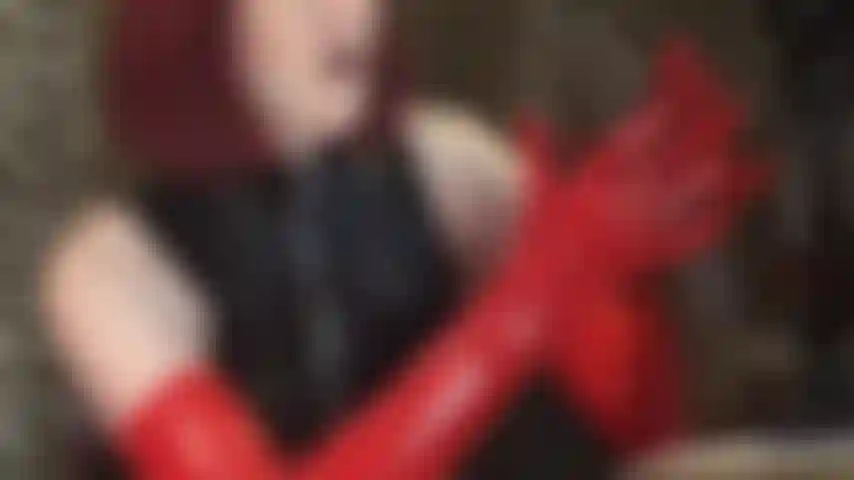 Una bbc ordeñada con guantes rojos de látex. Esta gran polla negra te da envidia. ¡Ay, lo que darías por sentir estas manos de goma resbaladizas extrayendo el semen de tu polla!