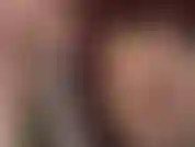 Masturbación con consolador sin circuncidar con guantes y manos desnudas.