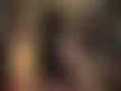 Amante de las pieles, exijo adoración por sus piernas sexys y brillantes en pantimedias y sus tacones altos, con la ayuda de su fusta, señalándote todos los puntos correctos.