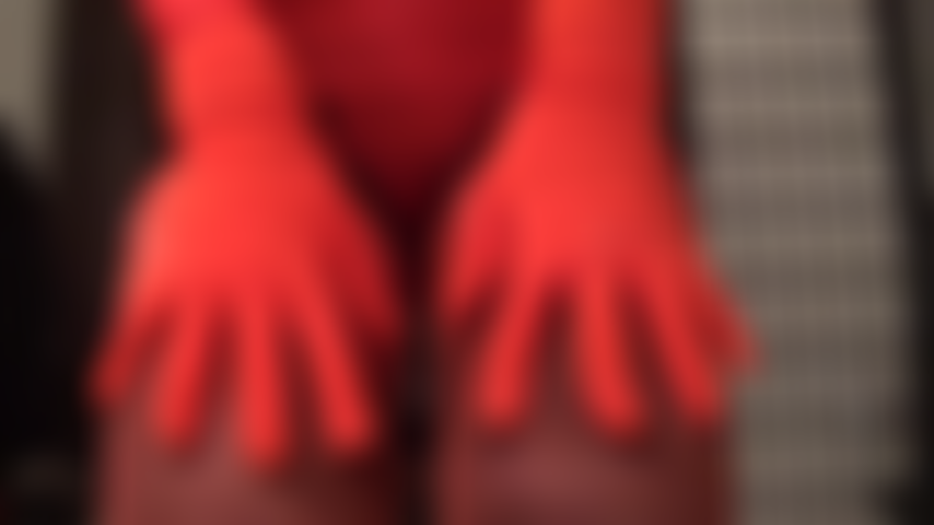 Medias de encaje rojo sobre medias negras wolford: la amante vivian usa las mejores medias para provocar a los amantes de las medias y los entusiastas de las pantimedias.