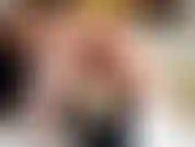 Me masturbo en mi dormitorio con clase.