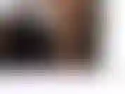 Pies medias color canela.