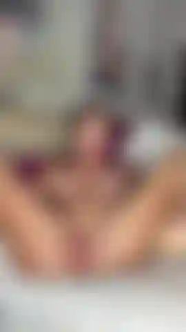 Juego de coño desnudo.