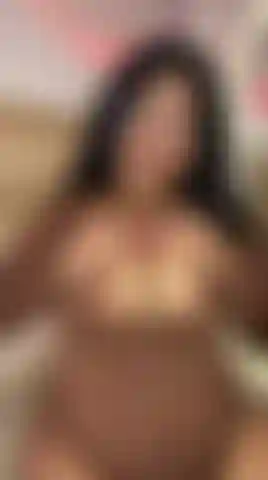 Take out my tits and suck it pls