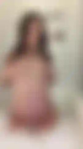 33Semanas en la bañera desnuda 🩷.