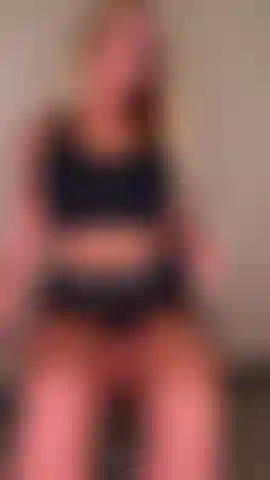 I felt sexy & slutty so I had to cum for you. I squirted all over this BBC & chair.