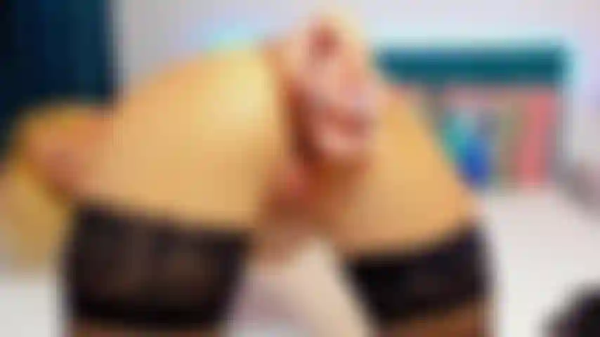 Cogida anal con consolador.