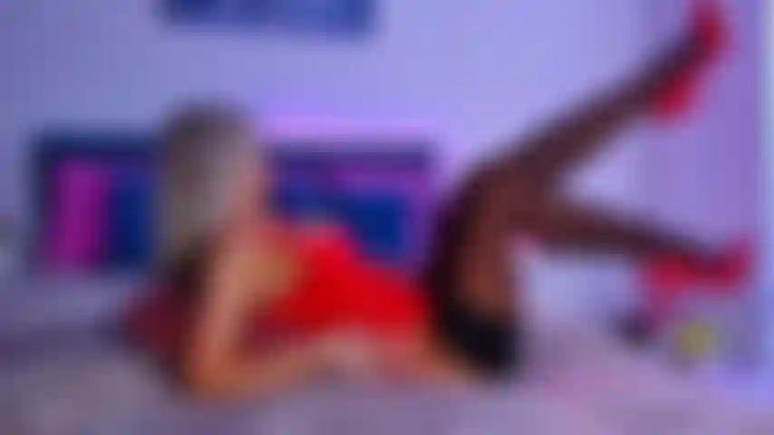 Correte en mis pechos perfectos.