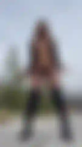 Burlándome de ti demasiado.