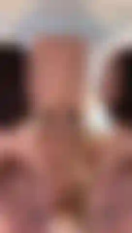 ¿Mi piel desnuda te está dando pensamientos traviesos?