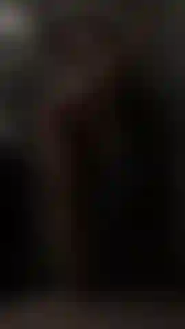 Hora de la ducha! Desearía que pudieras estar a mi lado bajo la ducha de vapor, sentir tus manos por todo mi cuerpo, haciéndome estremecer de deseo.