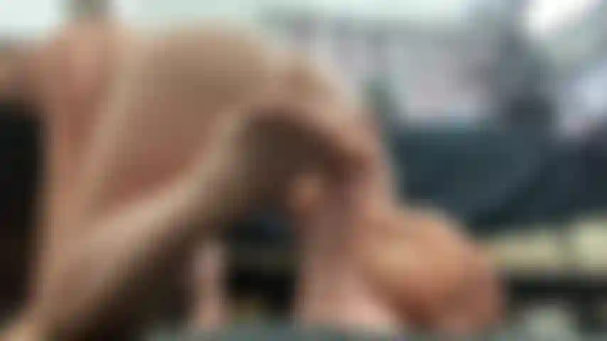 * Fetiche de pies con corrida de consolador * acariciando tu polla dura con mis pies mientras miras mi enorme culo y mi coño perfecto hasta que te corres en mis dedos de los pies y plantas de los pies.