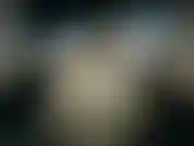 Sujetador de encaje con primeros planos de las tetas, palmadas en las tetas, aceite con cuenta regresiva de semen al final.