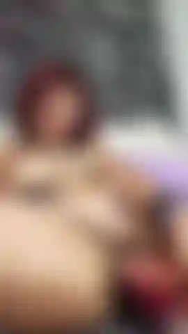 Me follo el coño hasta correrme.