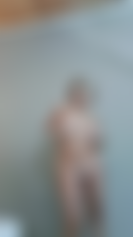 Bailando sexy desnuda.