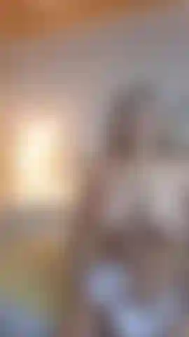 Milf breaks her ass with her butt plug and her pussy with her dildo