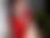 Te encanta tocarte mientras te provoco. Esta bata roja sexy sin lencería debajo. ¿Qué más se puede pedir? Joi? Entonces este es el video para ti jerkaholic!