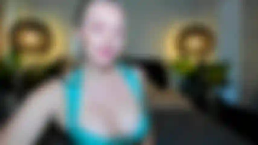 Strapon love. Acepta que lo necesitas. Relájate y déjame guiarte, quitando toda tensión, abriendo tu mente para el amor con strapon. Mi cuerpo perfecto, mi voz sexy es todo lo que necesitas para enamorarte de mi polla y seguir regresando por más.