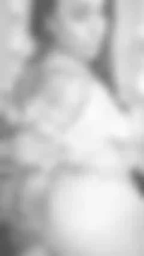 Pov agachada a lo perrito, abriendo el culo, con palabras guarras...