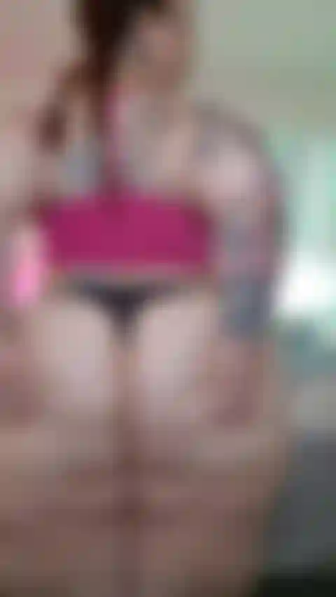 Ass deja caer ese botín de 61 "para ustedes, adoradores de culos.