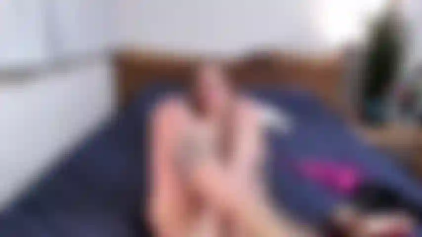 21. Hot milf joi con juego de coño con 10 cuentas.