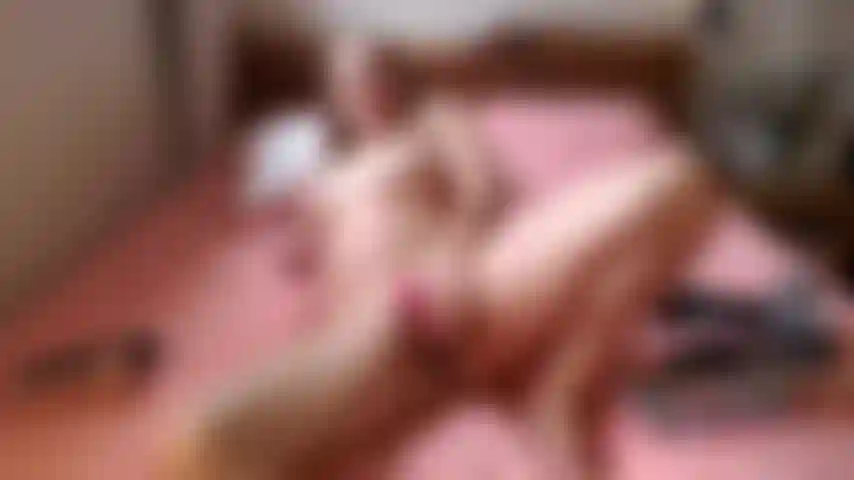 19. Dominate milf te hace comer mi coño y luego hacer un pastel de crema.