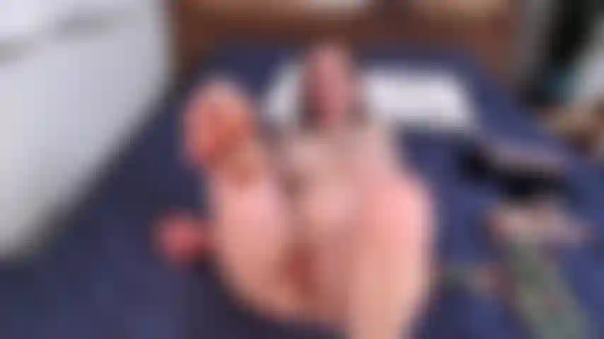 5. Eres mi esclava de pies.