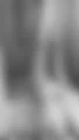 Diversión en la ducha desnuda.