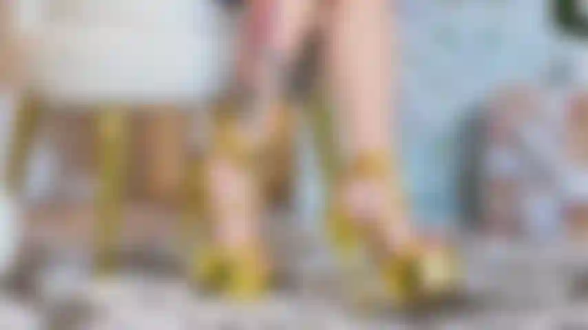 Tonight I'm fire... if you come near, you'll burn with me.