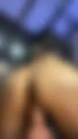 Mi coño explota mientras te monto!