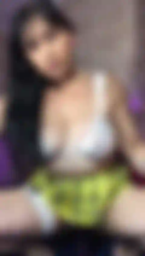 Montando mi consolador.