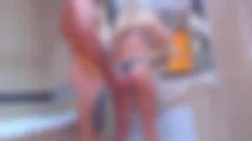 pussy fuck in front of the mirror facial