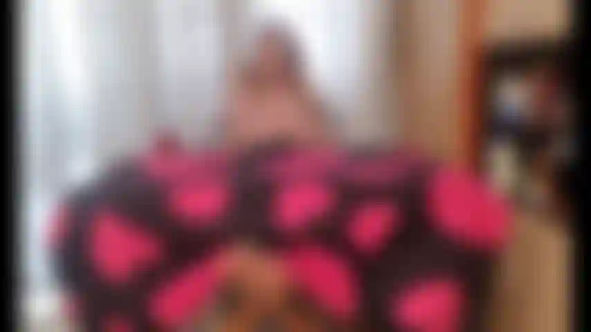 Fetiche de pies, hablar sucio, instrucciones para masturbarse, cuenta regresiva de semen.