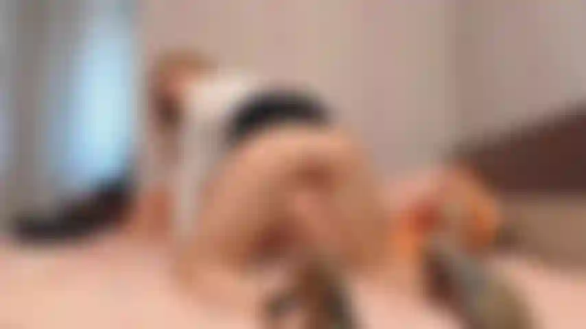 Sandalias de cuña, twerk, anal, orgasmo.