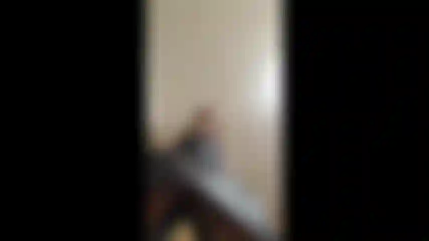 Vista desde arriba de la falda en pov.